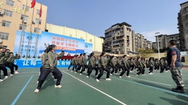 把小鸡鸡放进女生蜜桃里免费看雁江教育 | “一校一品”特色教育 “点亮”多彩校园